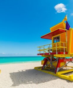 Fototapeta Barevná záchranná věž