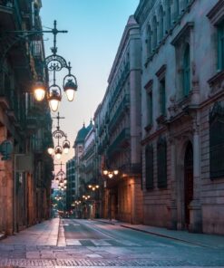 Prázdná ulice v gotické čtvrti