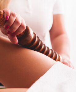 Fototapeta Anticelulitidní masážní ošetření