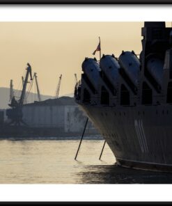 Plakát válečné lodi