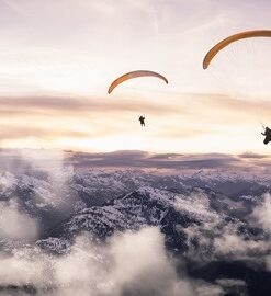 Fototapeta Let na paraglidingu