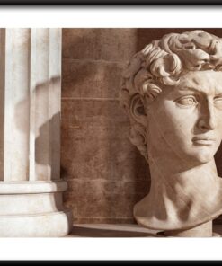 Plakát s kamennou hlavou