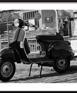 Černá Vespa plakát