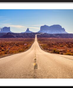 Plakát pouštní silnice