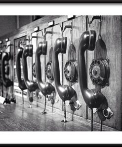 Černé telefony plakát