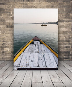 Obrázek lodi na jezeře